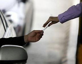 中國互聯(lián)網(wǎng)服務(wù)邁向價值回歸 個人服務(wù)終結(jié)免費(fèi)模式的必然性與挑戰(zhàn)